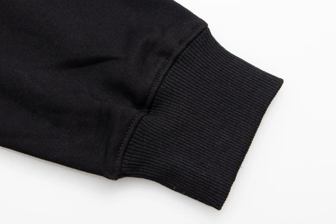 【BALENCIAGA 公式旗艦店】バレンシアガ 丸首の衛衣 スウェット ご好評に付き再入荷！241127
