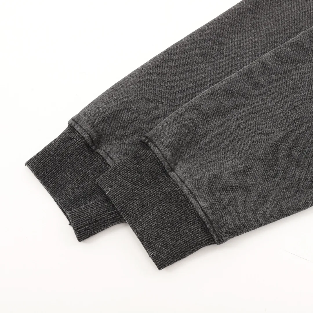 【BALENCIAGA 公式旗艦店】バレンシアガ 丸首の衛衣 スウェット ご好評に付き再入荷！241120