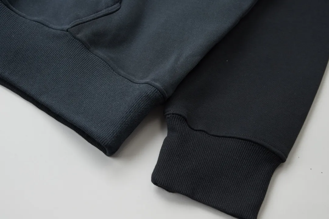【BALENCIAGA 公式旗艦店】バレンシアガ  パーカー スウェット ご好評に付き再入荷！241120