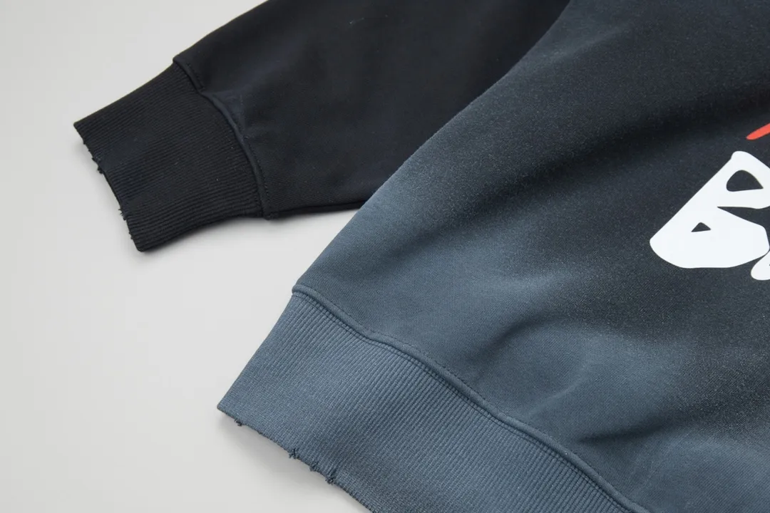 【BALENCIAGA 公式旗艦店】バレンシアガ 丸首の衛衣 スウェット ご好評に付き再入荷！241120