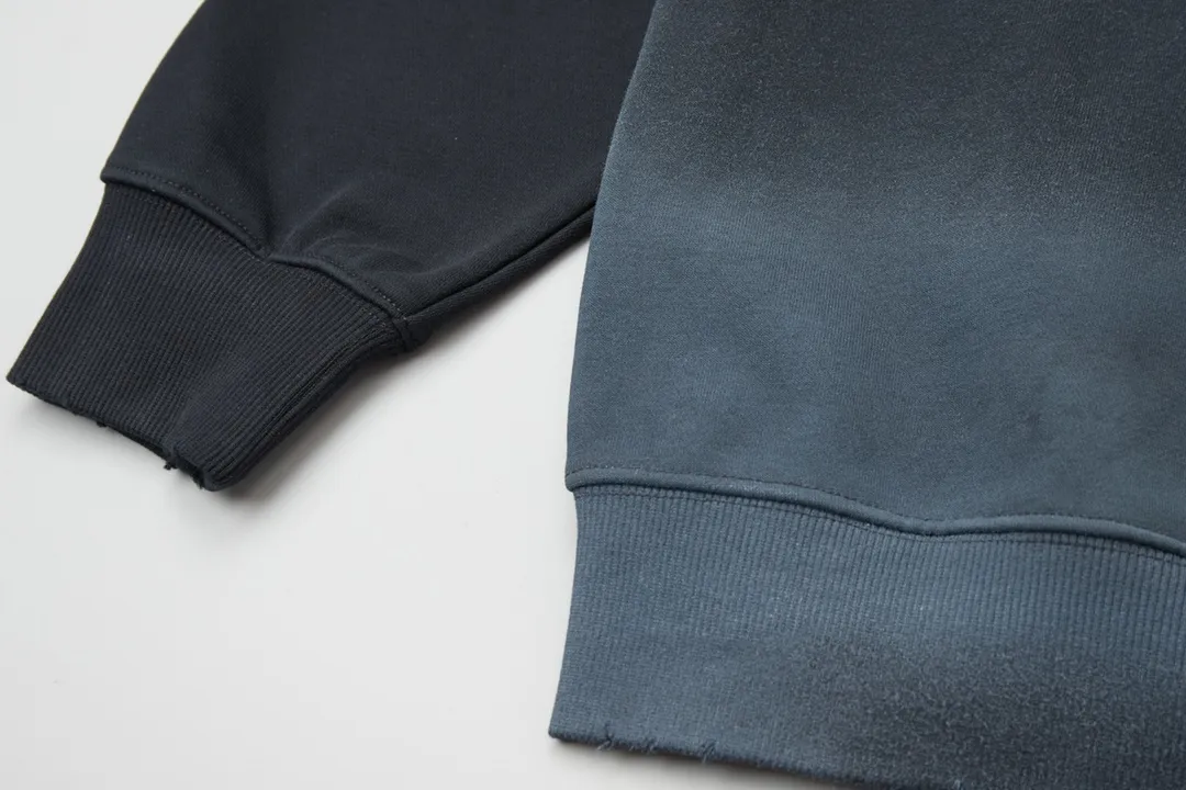 【BALENCIAGA 公式旗艦店】バレンシアガ 丸首の衛衣 スウェット ご好評に付き再入荷！241120