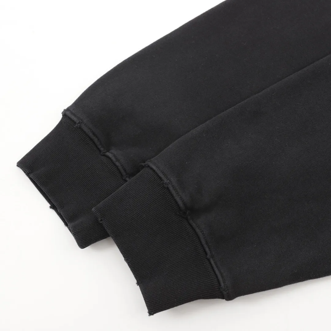 【BALENCIAGA  公式旗艦店】バレンシアガ  丸首の衛衣 スウェットご好評に付き再入荷！241114