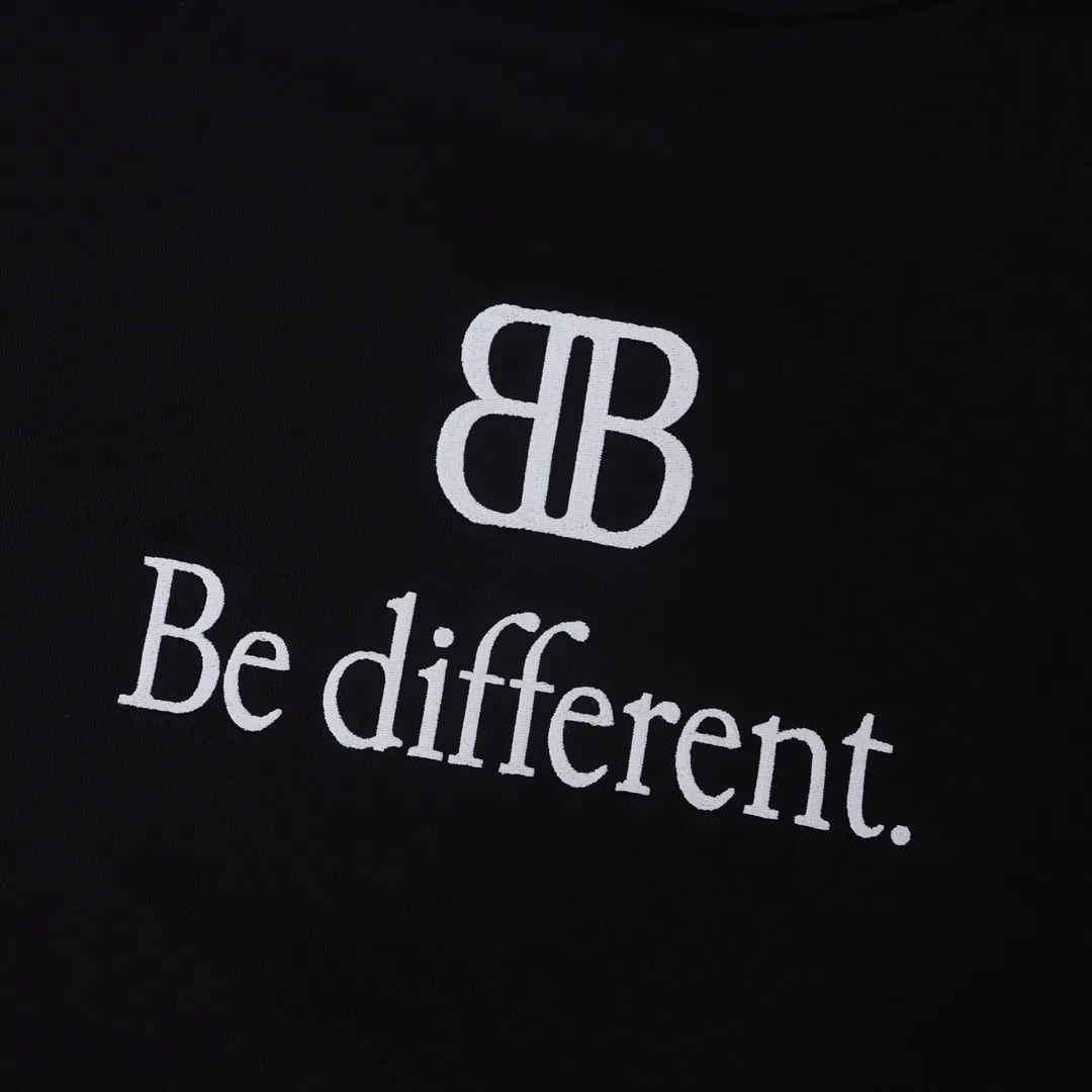 【BALENCIAGA 公式旗艦店】バレンシアガ パーカー スウェット ご好評に付き再入荷！ 240716