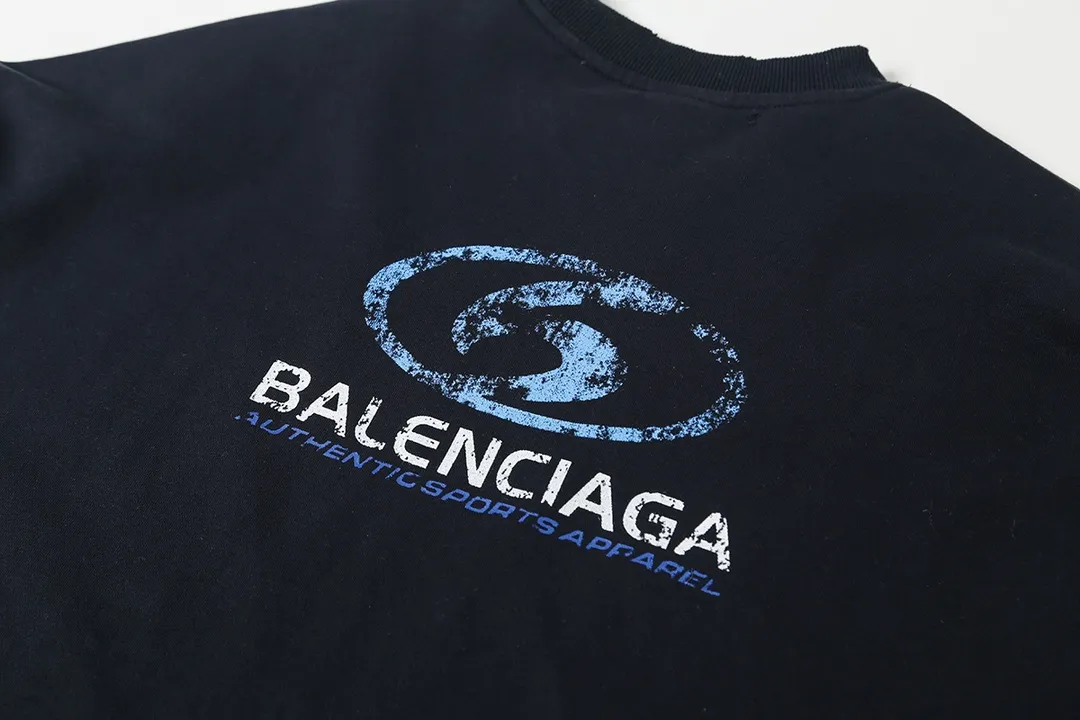 【BALENCIAGA 公式旗艦店】バレンシアガ 丸首の衛衣 スウェット ご好評に付き再入荷！