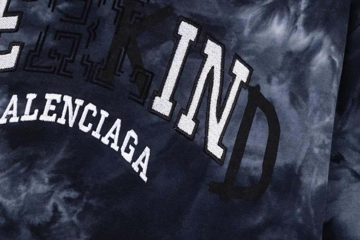 【BALENCIAGA 公式旗艦店】バレンシアガ パーカー スウェット ご好評に付き再入荷！