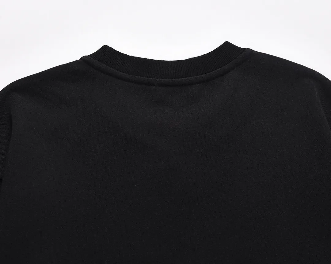 【BALENCIAGA 公式旗艦店】バレンシアガ 丸首の衛衣 スウェット ご好評に付き再入荷！
