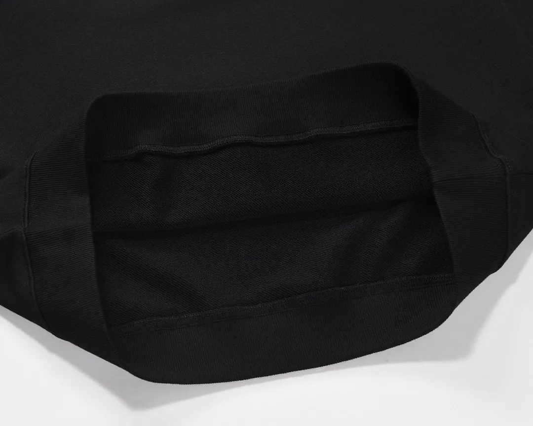 【BALENCIAGA 公式旗艦店】バレンシアガ 丸首の衛衣 スウェット ご好評に付き再入荷！