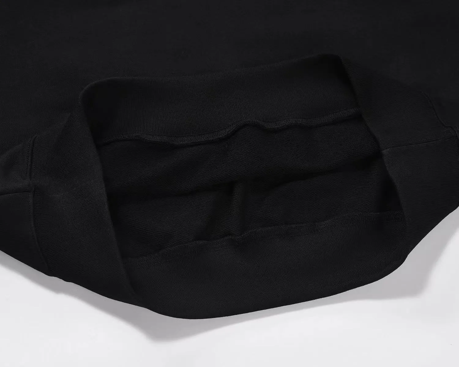 【BALENCIAGA 公式旗艦店】バレンシアガ 丸首の衛衣 スウェット ご好評に付き再入荷！