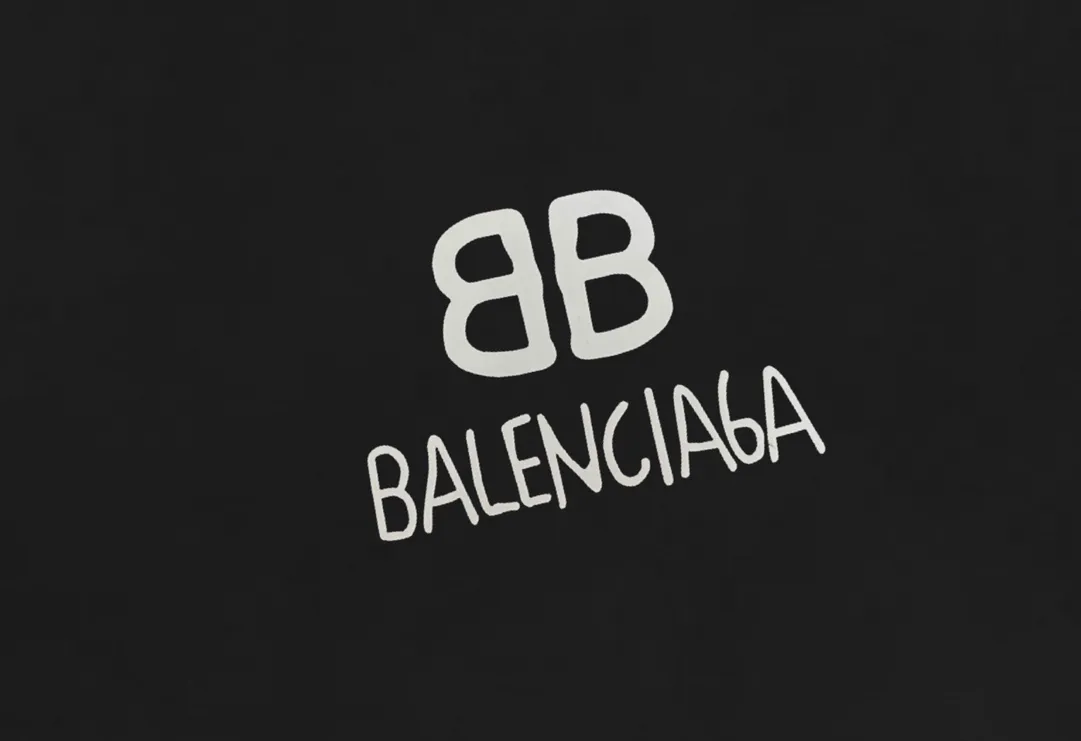 【BALENCIAGA  公式旗艦店】バレンシアガ  丸首の衛衣 スウェットご好評に付き再入荷！
