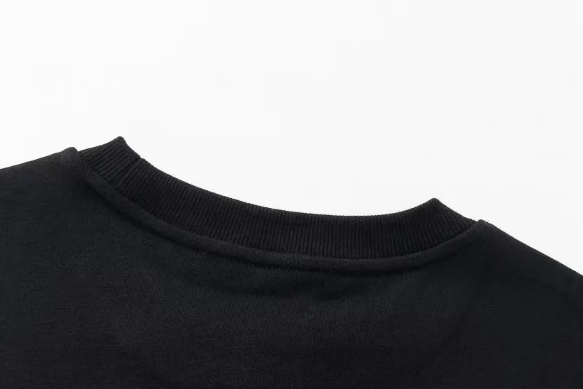 【BALENCIAGA 公式旗艦店】バレンシアガ 丸首の衛衣 スウェット ご好評に付き再入荷！