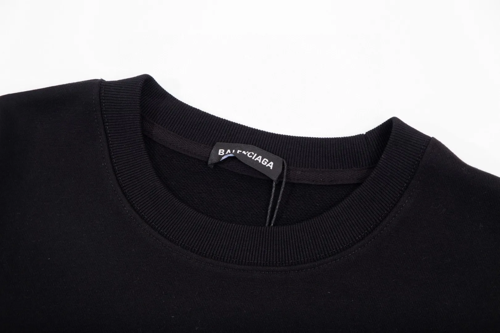 【BALENCIAGA 公式旗艦店】バレンシアガ 丸首の衛衣 スウェット ご好評に付き再入荷！