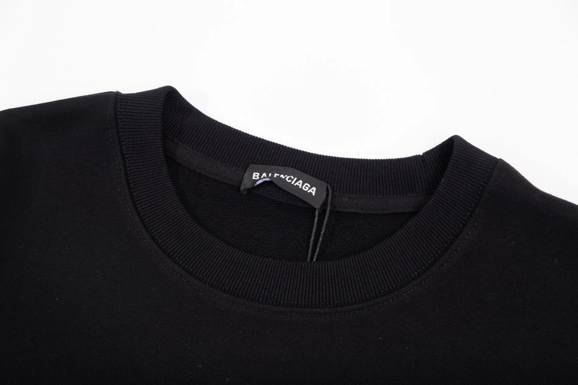 【BALENCIAGA 公式旗艦店】バレンシアガ 丸首の衛衣 スウェット ご好評に付き再入荷！