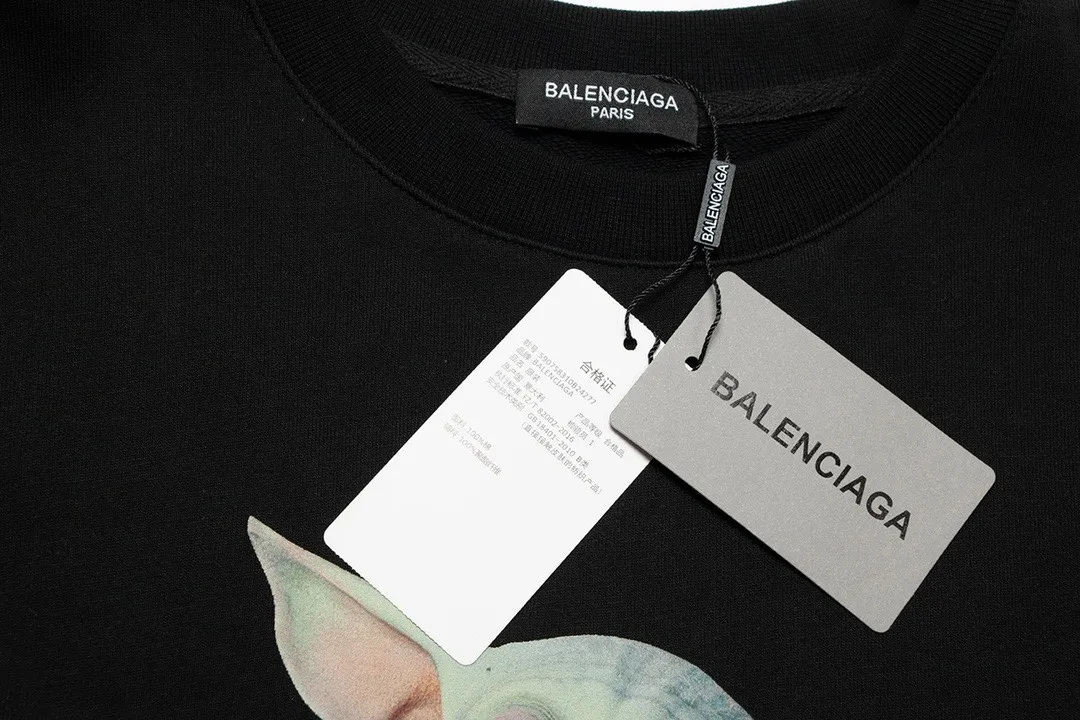 【BALENCIAGA 公式旗艦店】バレンシアガ 丸首の衛衣 スウェット ご好評に付き再入荷！