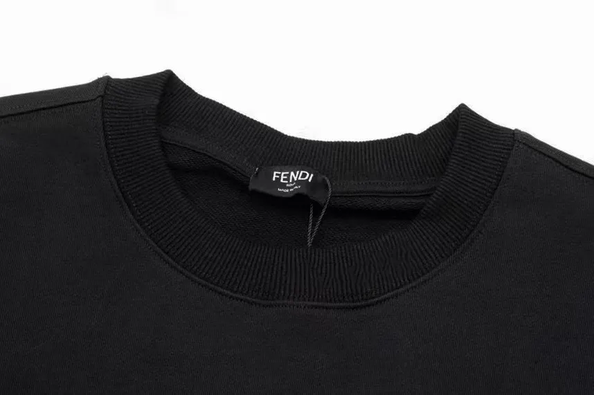 【FENDI 公式旗艦店】フェンディ  丸首の衛衣 スウェットご好評に付き再入荷！250110