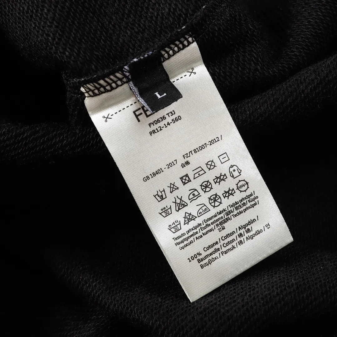 【FENDI  公式旗艦店】フェンディ  丸首の衛衣 スウェット ご好評に付き再入荷  240925