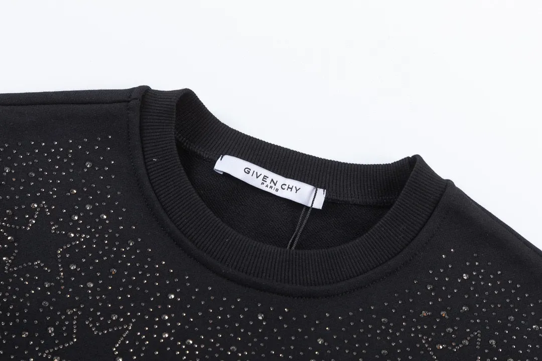 【GIVENCHY  公式旗艦店】ジバンシー 丸首の衛衣 スウェットご好評に付き再入荷！241122