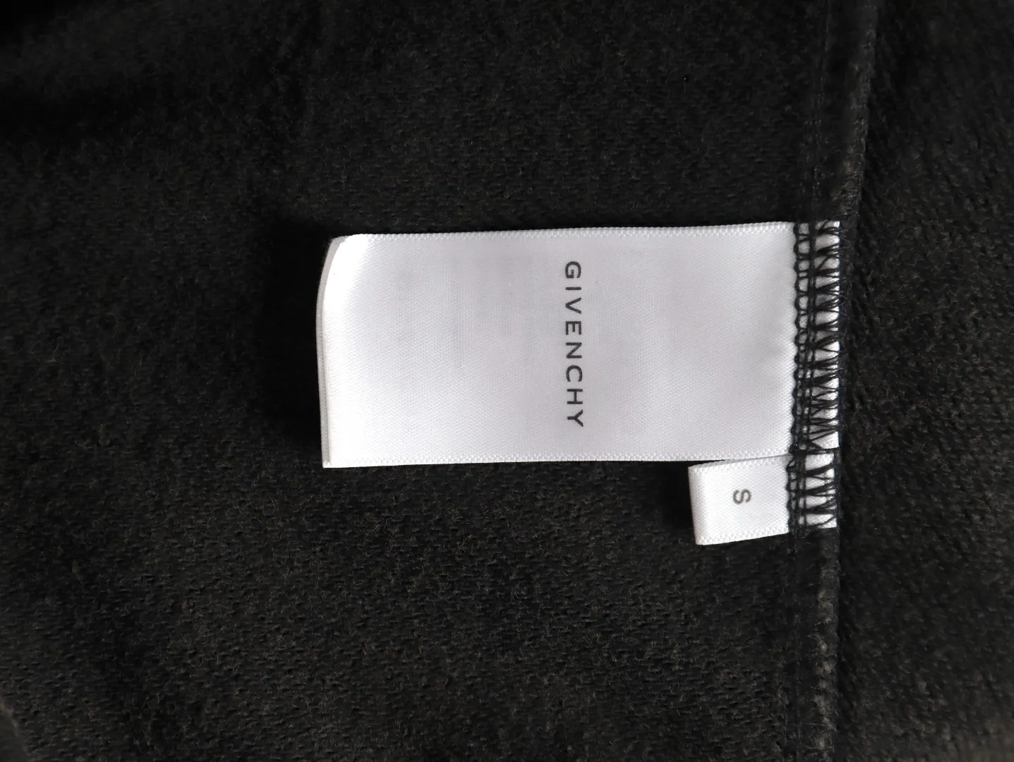 【GIVENCHY 公式旗艦店】ジバンシー  パーカー  スウェットご好評に付き再入荷   241114