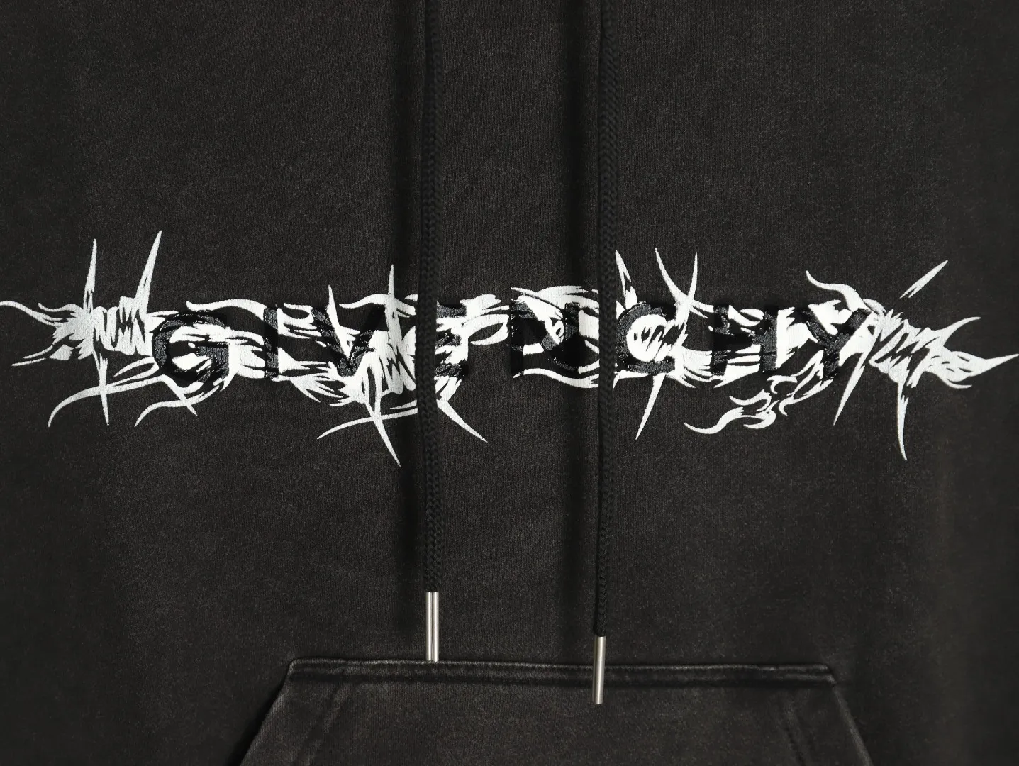 【GIVENCHY 公式旗艦店】ジバンシー  パーカー  スウェットご好評に付き再入荷   241114