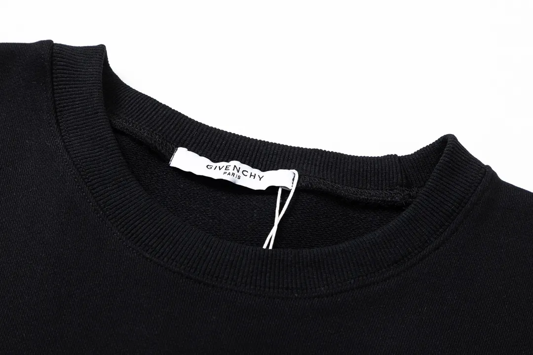 【GIVENCHY 公式旗艦店】ジバンシー 丸首の衛衣 スウェットご好評に付き再入荷 240829
