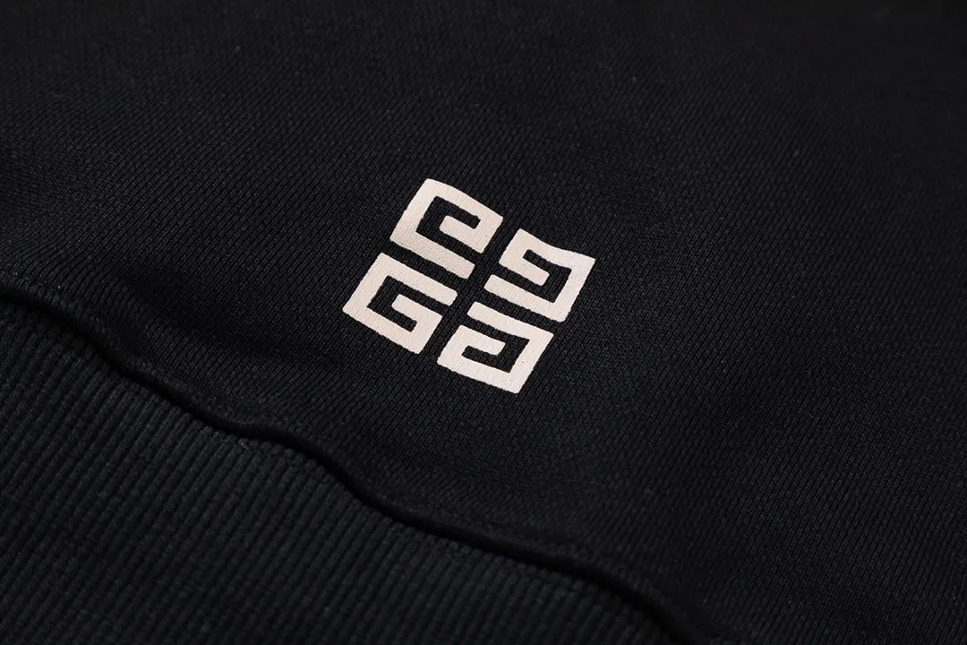 【GIVENCHY 公式旗艦店】ジバンシー 丸首の衛衣 スウェットご好評に付き再入荷 240829