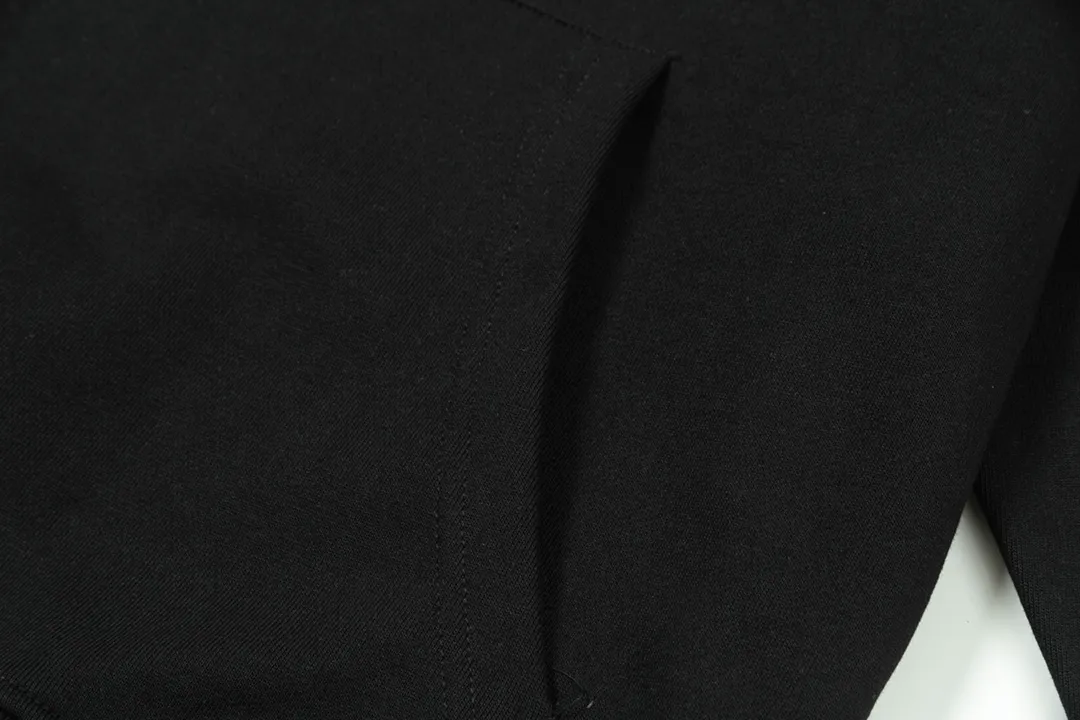 【GIVENCHY  公式旗艦店】ジバンシー パーカー スウェット ご好評に付き再入荷 240830