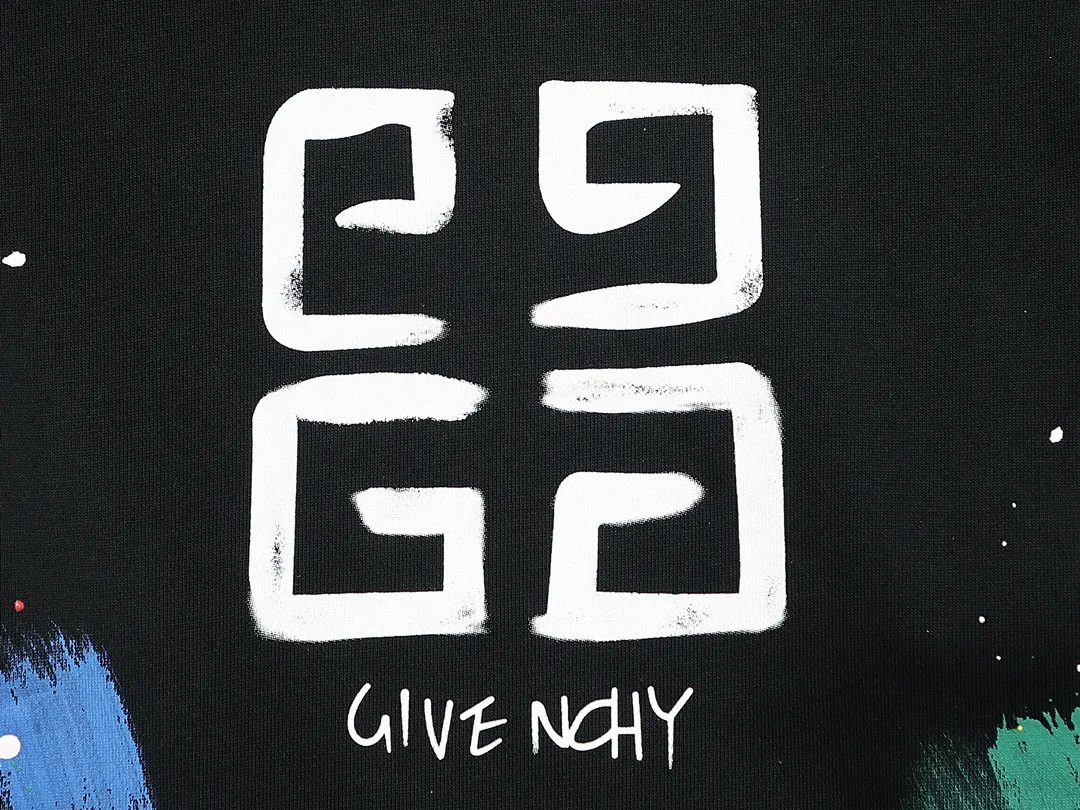 【GIVENCHY  公式旗艦店】ジバンシー 丸首の衛衣 スウェットご好評に付き再入荷 240809