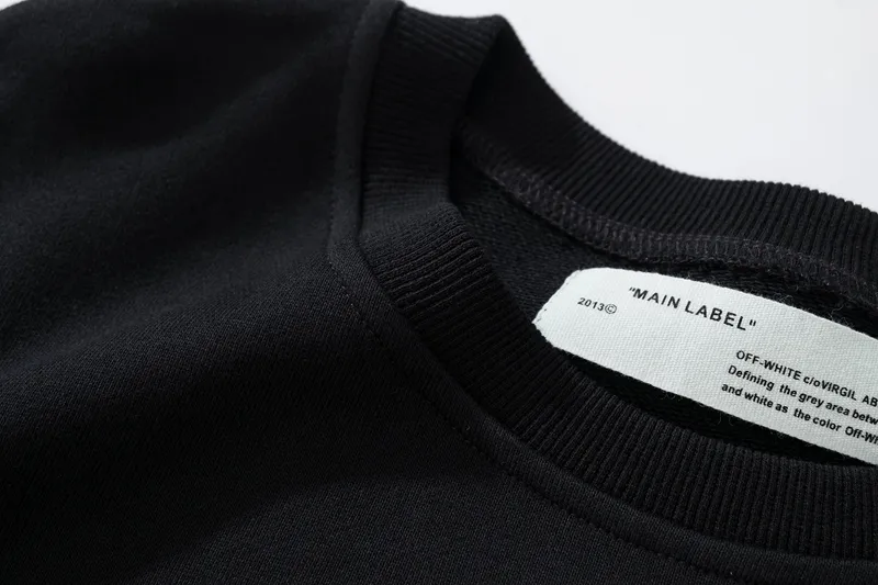 【OFF-WHITE  公式旗艦店】オフホワイト 丸首の衛衣  スウェットご好評に付き再入荷！ 241127