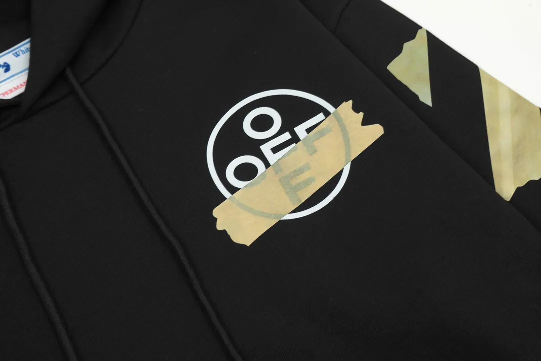 【OFF-WHITE  公式旗艦店】オフホワイトパーカースウェットご好評に付き再入荷 240806
