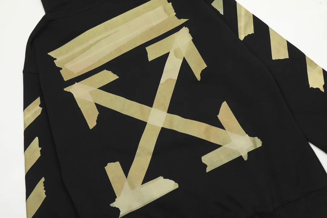 【OFF-WHITE  公式旗艦店】オフホワイトパーカースウェットご好評に付き再入荷 240806