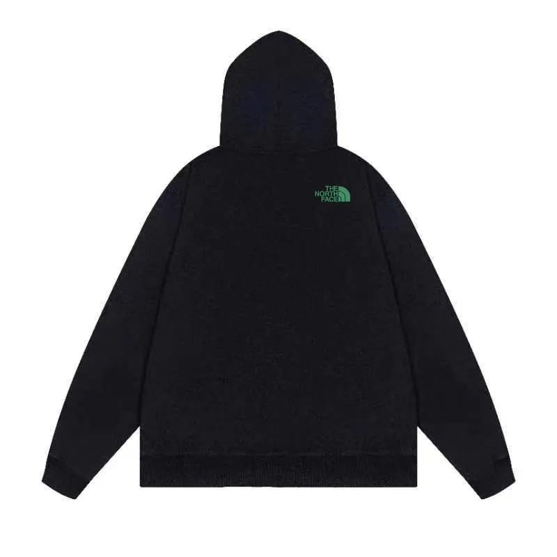 【The North Face 公式旗艦店】ザノースフェイス パーカースウェットご好評に付き再入荷 240807