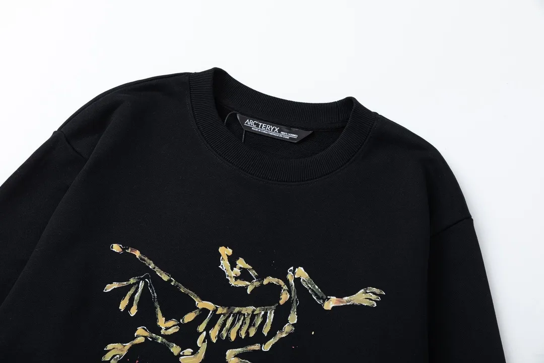 【ARCTERYX 公式旗艦店】アークテリクス  丸首の衛衣  スウェット ご好評に付き再入荷！241210