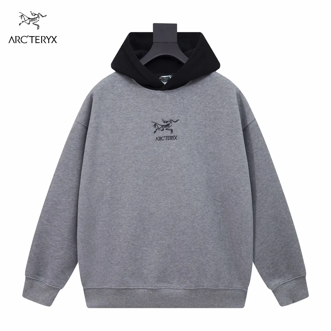 【ARCTERYX 公式旗艦店】アークテリクス  パーカー  スウェット ご好評に付き再入荷！241210