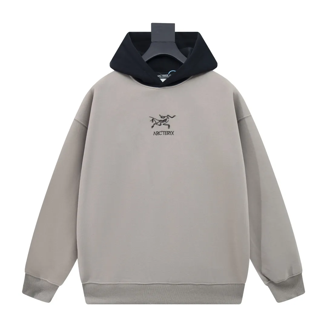 【ARCTERYX 公式旗艦店】アークテリクス  パーカー  スウェット ご好評に付き再入荷！241210