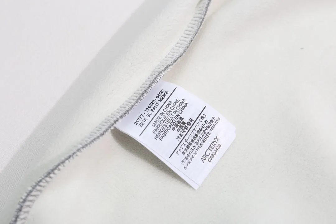【ARCTERYX 公式旗艦店】アークテリクス  パーカー  スウェット ご好評に付き再入荷！241210