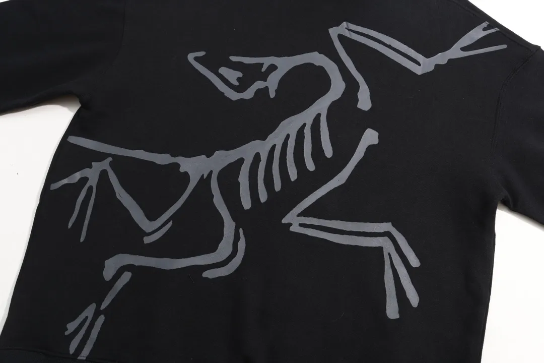【ARCTERYX 公式旗艦店】アークテリクス  パーカー  スウェット ご好評に付き再入荷！241121