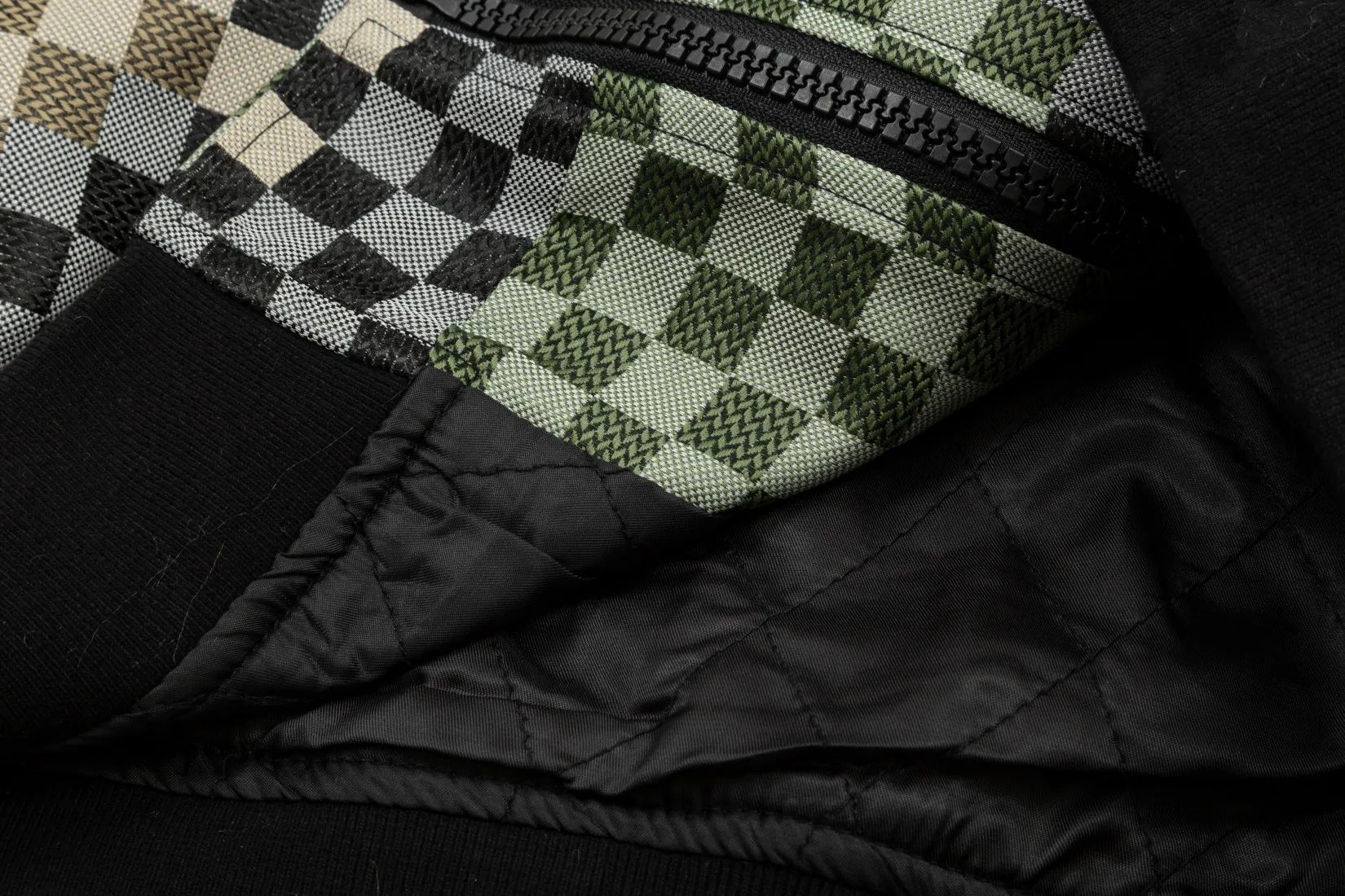 LV【LOUIS VUITTON  公式旗艦店】ルイヴィトン   ジャケット着 好評に付き再入荷！ 241216