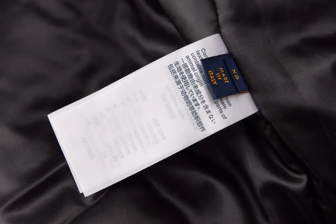 【LOUIS VUITTON  公式旗艦店】ルイヴィトン  ジャケット着ご好評に付き再入荷！241111