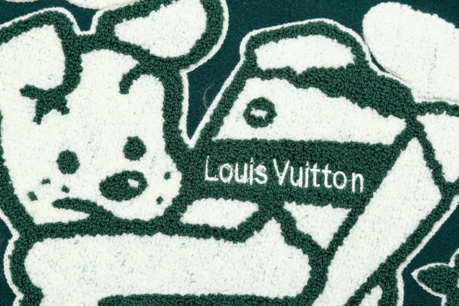 LV【LOUIS VUITTON  公式旗艦店】ルイヴィトン  ジャケット着 好評に付き再入荷！241028