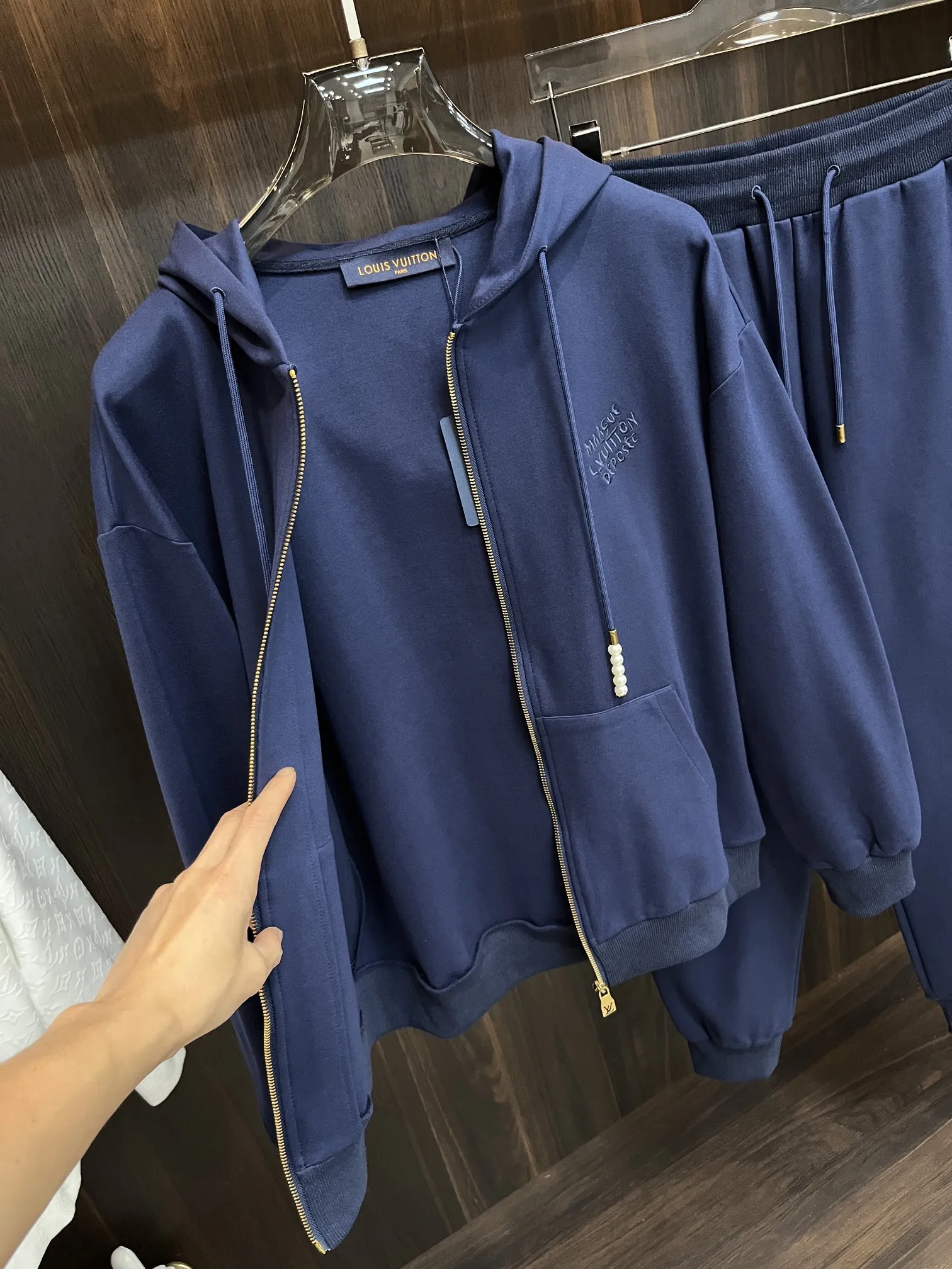 LV【LOUIS VUITTON】ルイヴィトン スーツ  男女兼用【即日出荷】241024