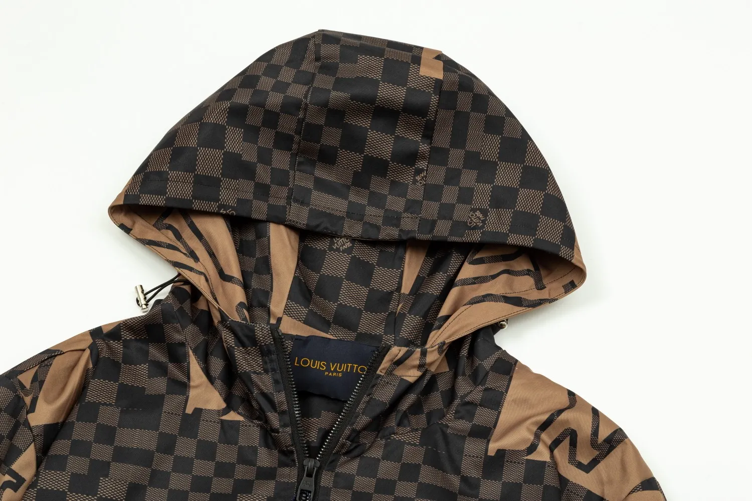 LV 【LOUIS VUITTON 公式旗艦店】ルイヴィトン  ジャケット着 ご好評に付き再入荷！241021