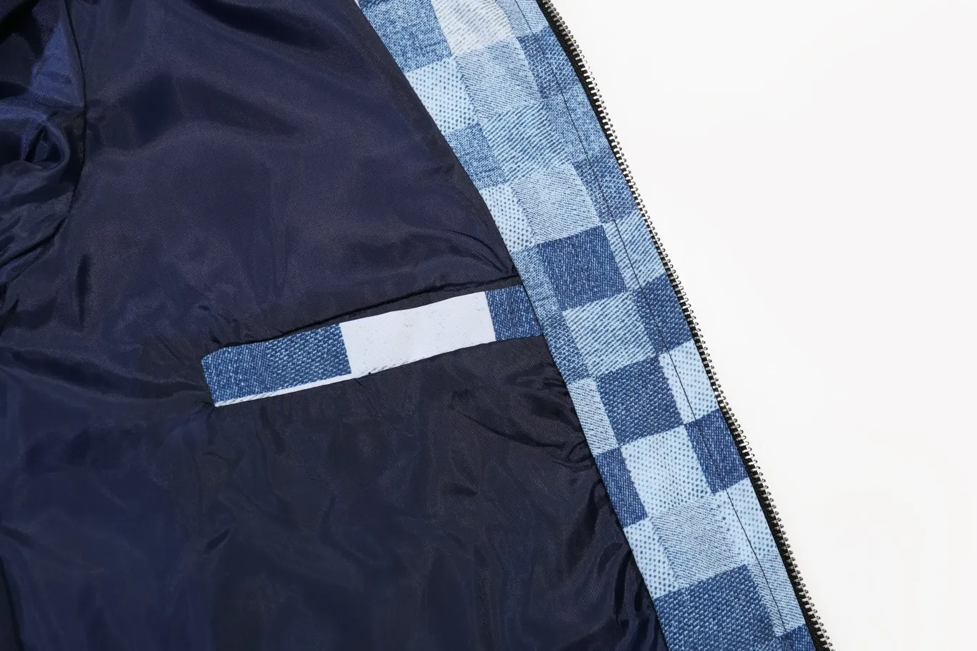 【LOUIS VUITTON】ルイヴィトン   ジャケット着  ご好評に付き再入荷！240921