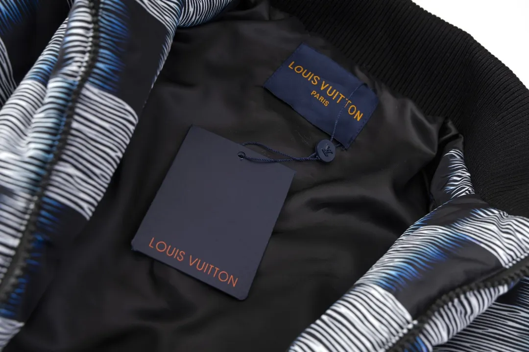 【LOUIS VUITTON  公式旗艦店】ルイヴィトン  ジャケット着 好評に付き再入荷！