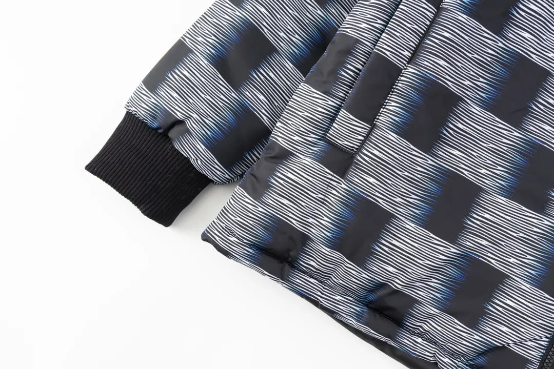 【LOUIS VUITTON  公式旗艦店】ルイヴィトン  ジャケット着 好評に付き再入荷！