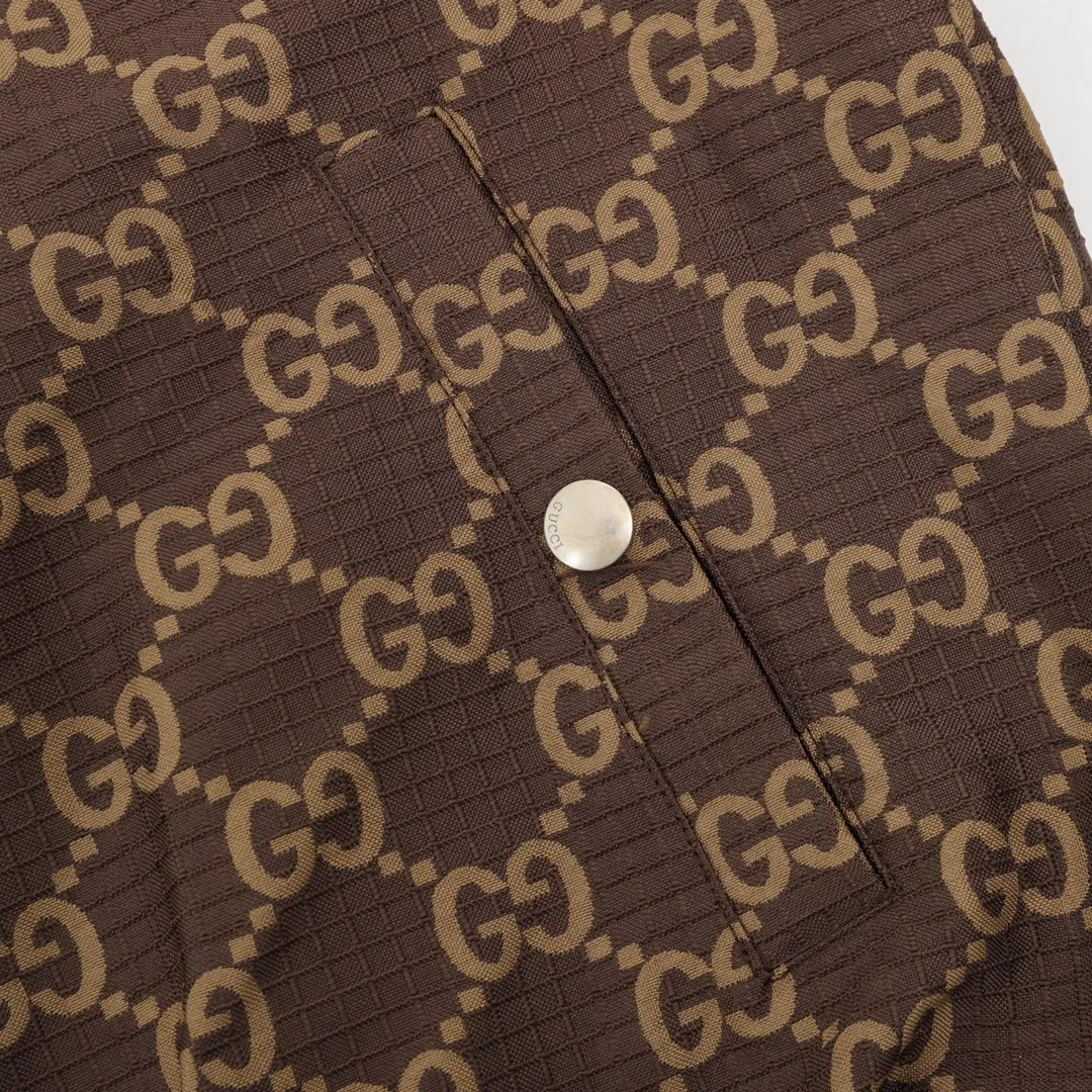 【GUCCI  公式旗艦店】グッチ  ジャケット着 好評に付き再入荷！241212