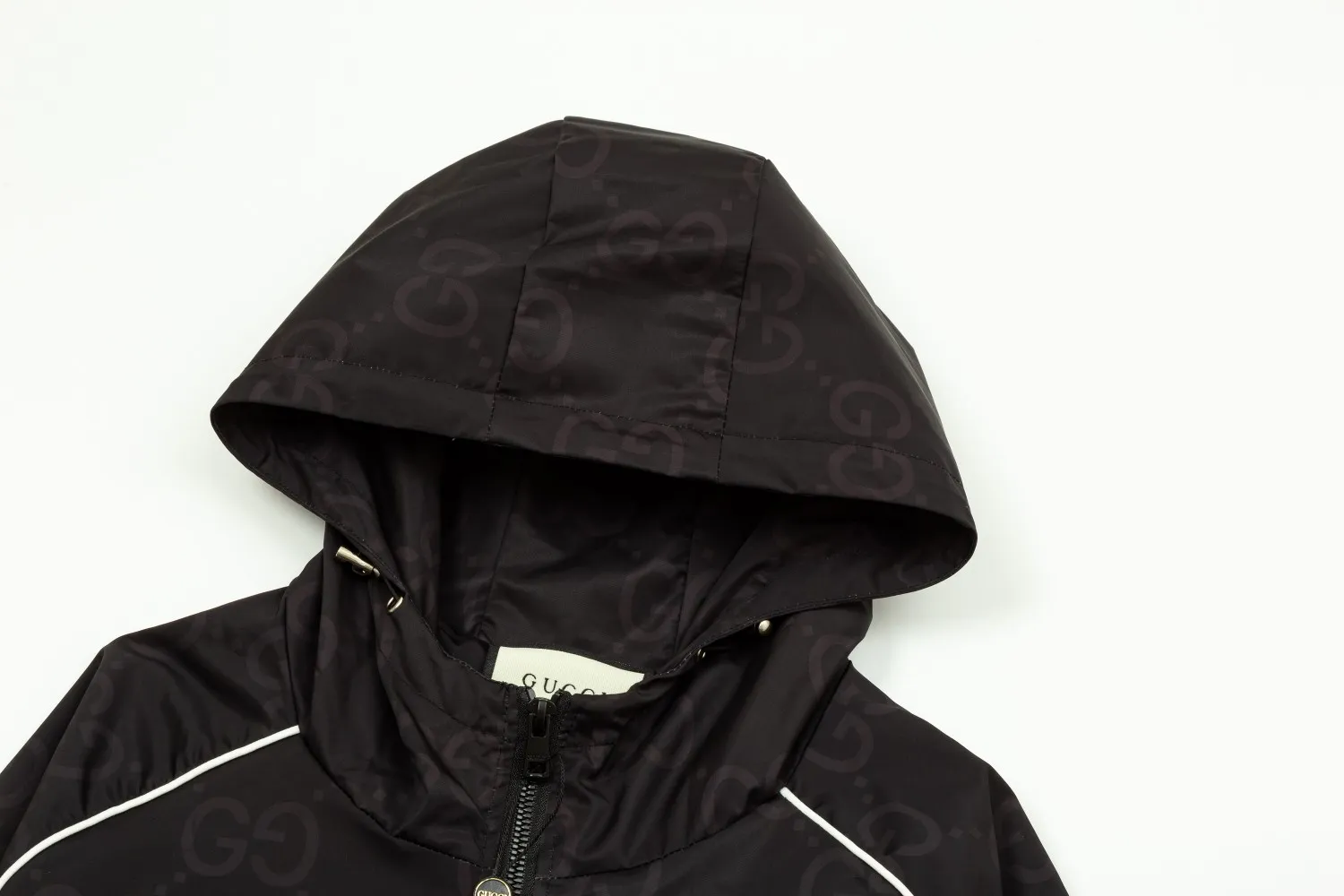 【GUCCI  公式旗艦店】グッチ  ジャケット着 ご好評に付き再入荷！241111
