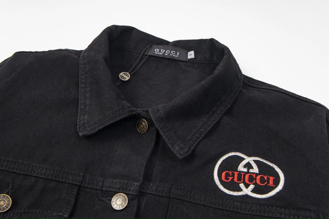 【GUCCI  公式旗艦店】グッチ  ジャケット着 ご好評に付き再入荷！241021