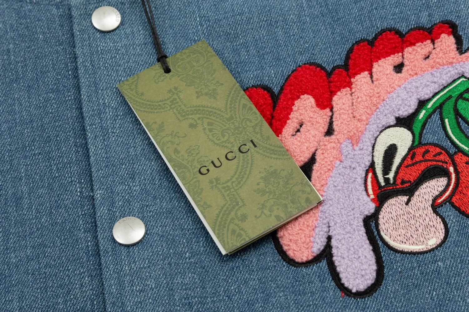 【GUCCI  公式旗艦店】グッチ  ジャケット着 ご好評に付き再入荷！241021