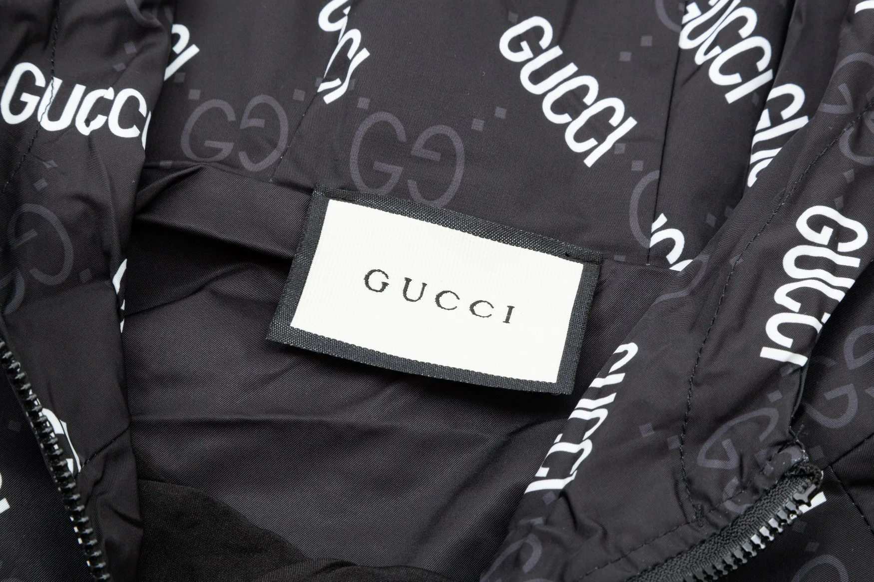 【GUCCI】グッチ   ジャケット着ご好評に付き再入荷！240926
