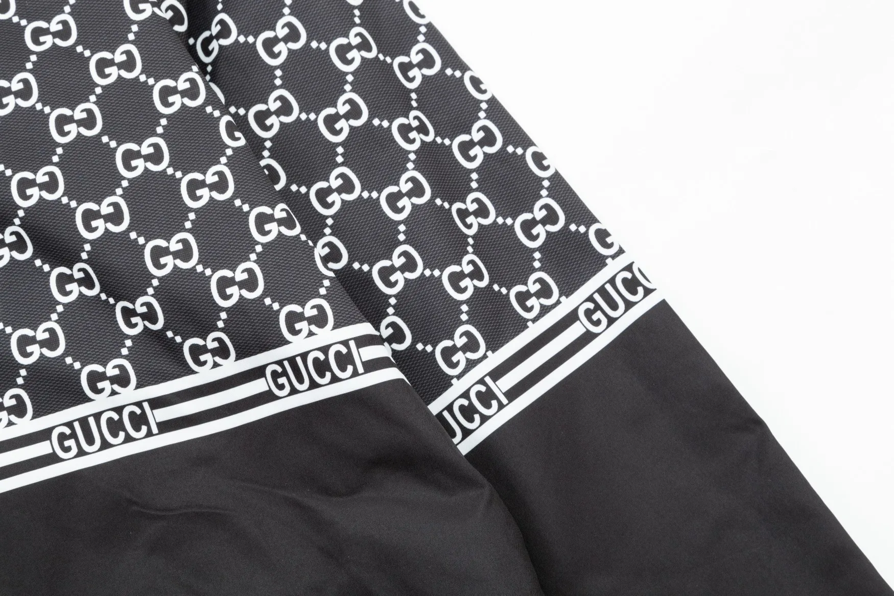 【GUCCI】グッチ   ジャケット着ご好評に付き再入荷！240926