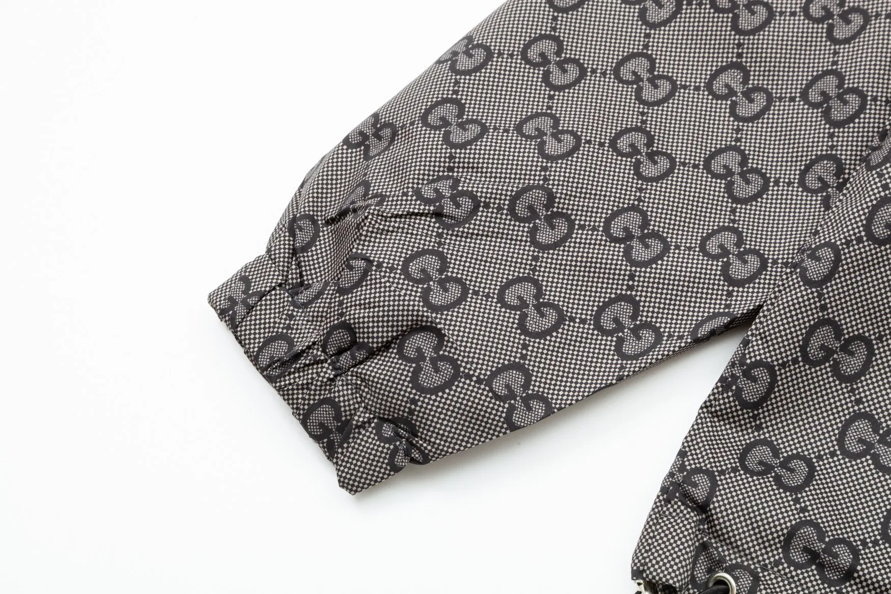 【GUCCI】グッチ   ジャケット着ご好評に付き再入荷！240926